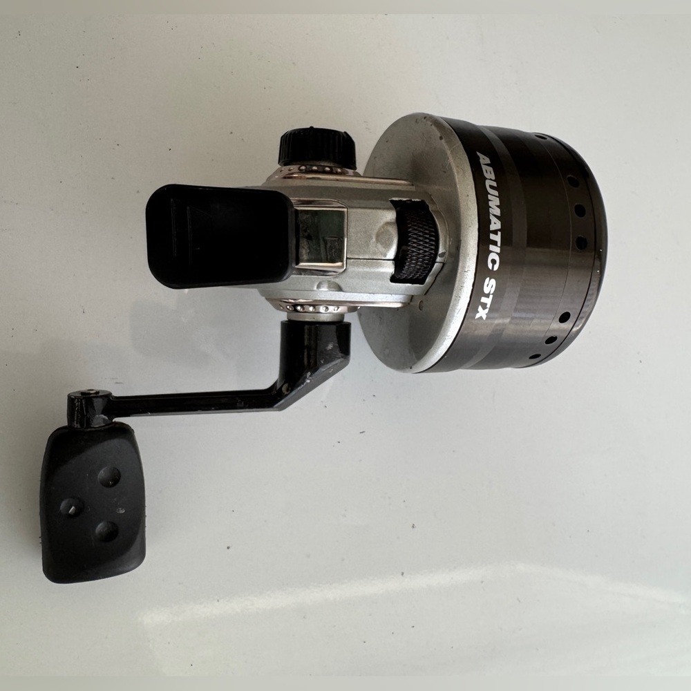 Abu Garcia Abumatic STX Spincast Fishing Reel.